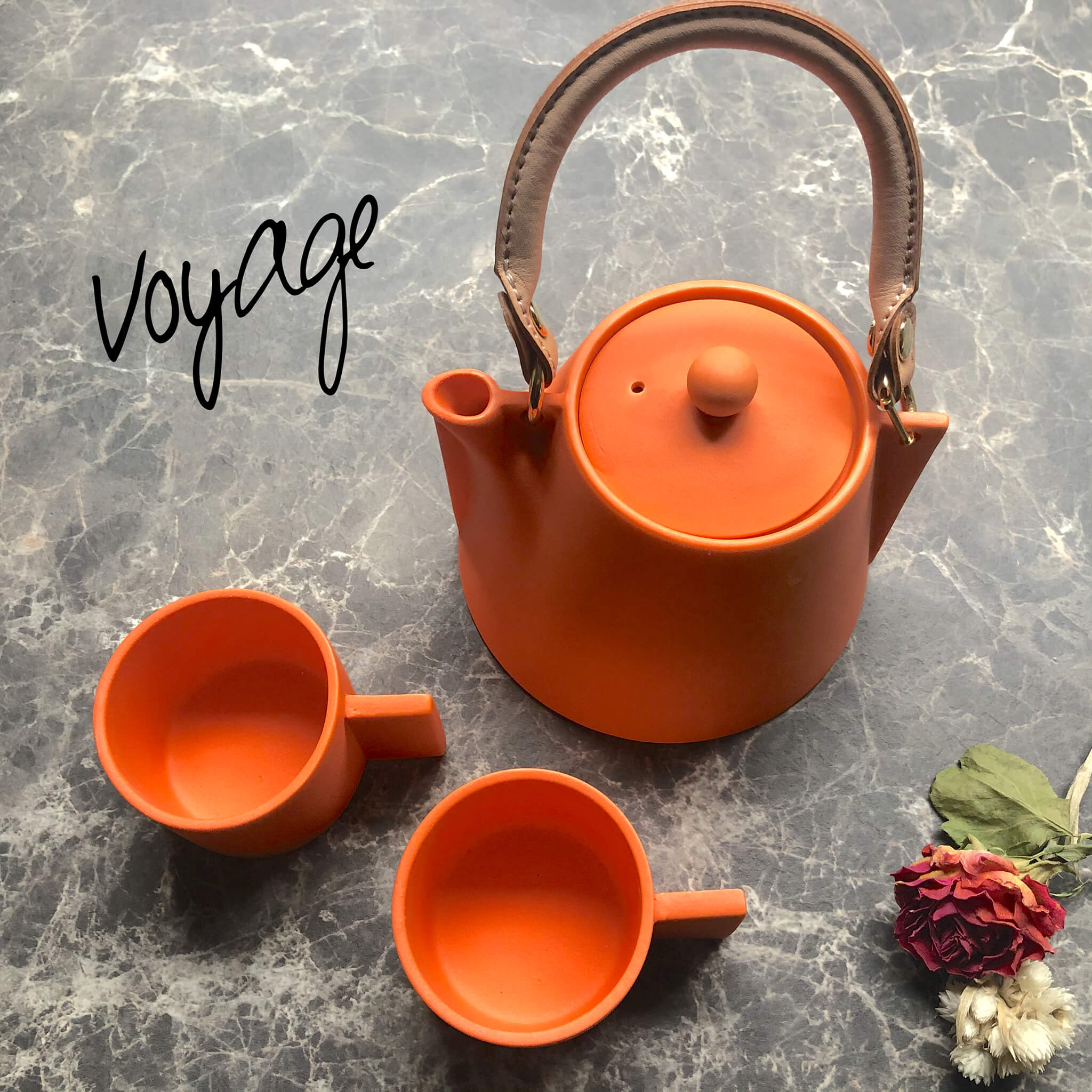 時代　洋物　食器セット　オランダ　東さ7-0512④ Voyage茶器ｾｯﾄ（ｵﾗﾝｼﾞｭﾙｰｼｰ） 土瓶1個 湯呑2個 – 織部ヒルズ