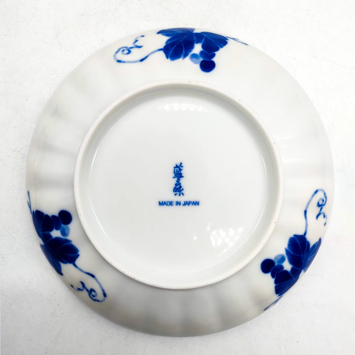 野ぶどう 野ぶどう菊型6．0皿 [ 白色・藍色 ] – 織部ヒルズ